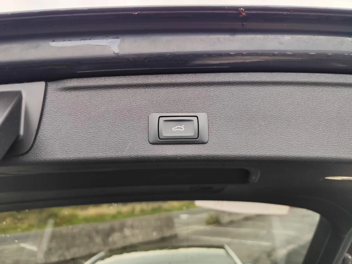 Audi A4 2017 - Image 3