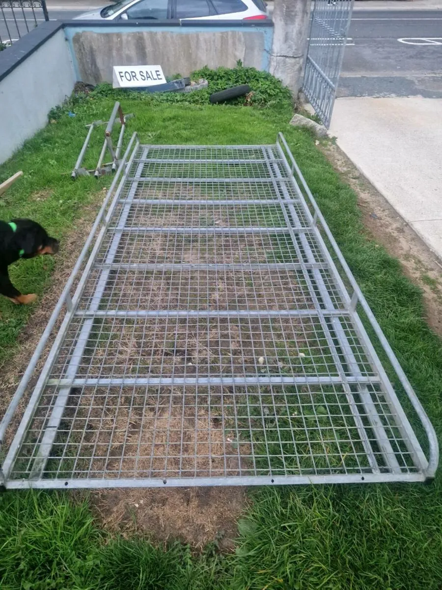 Roof rack - Image 1
