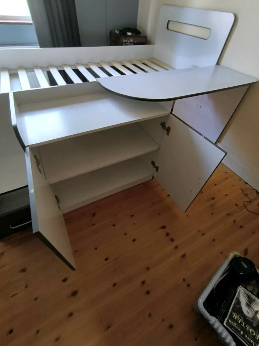 Child's Bed with drawers and Desk - Image 2