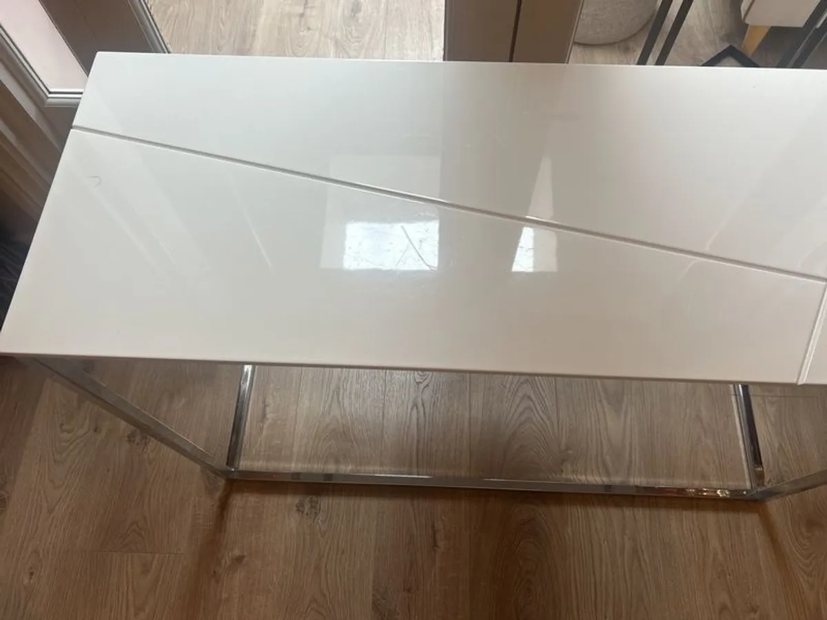console table - Image 4