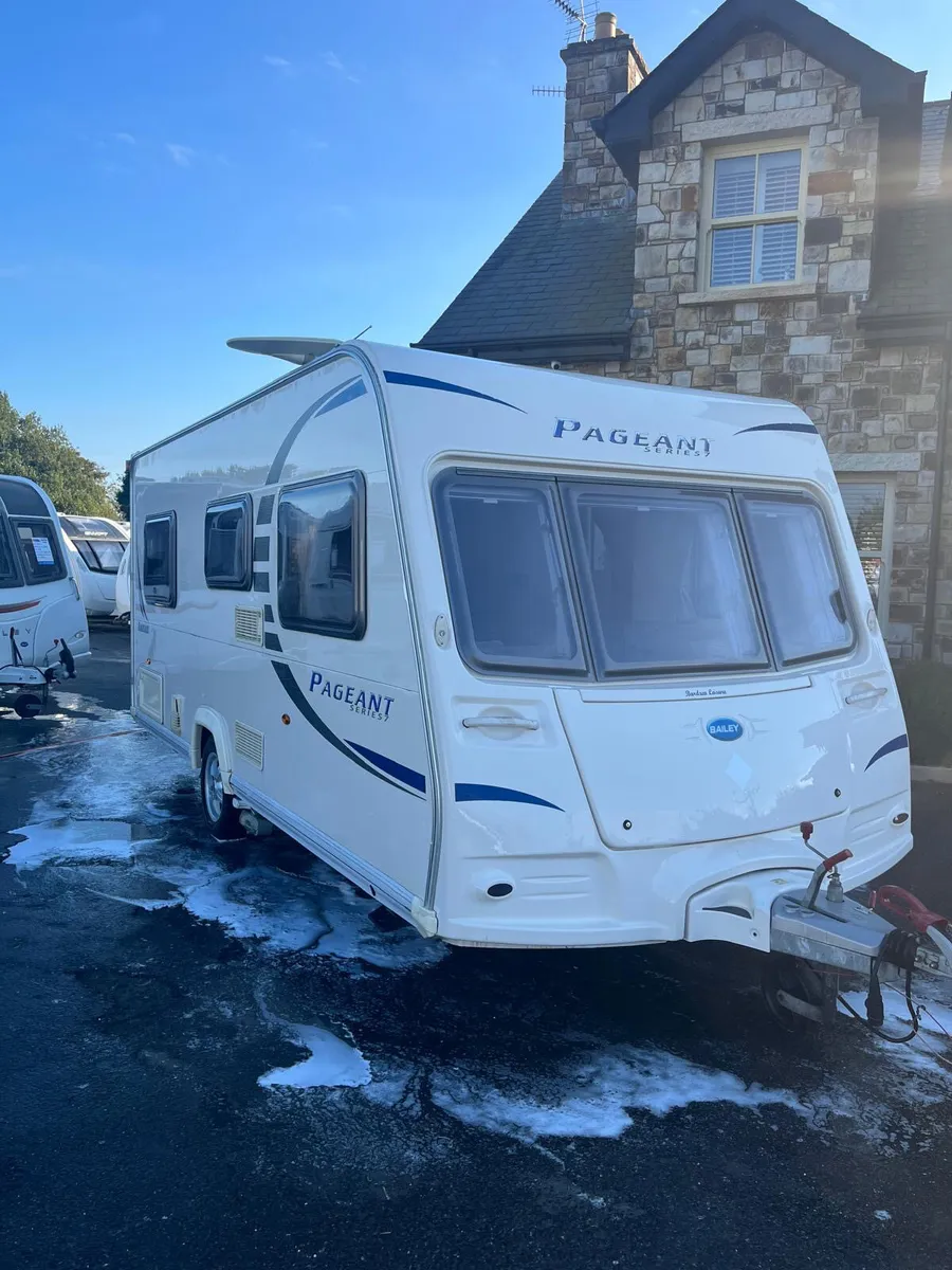 ✨STUNNING BAILEY PAGEANT 4 BERTH FIXED BED✨ - Image 1