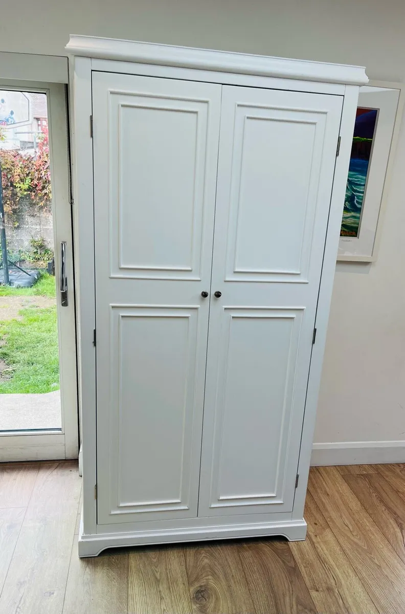 Wardrobe - Image 4