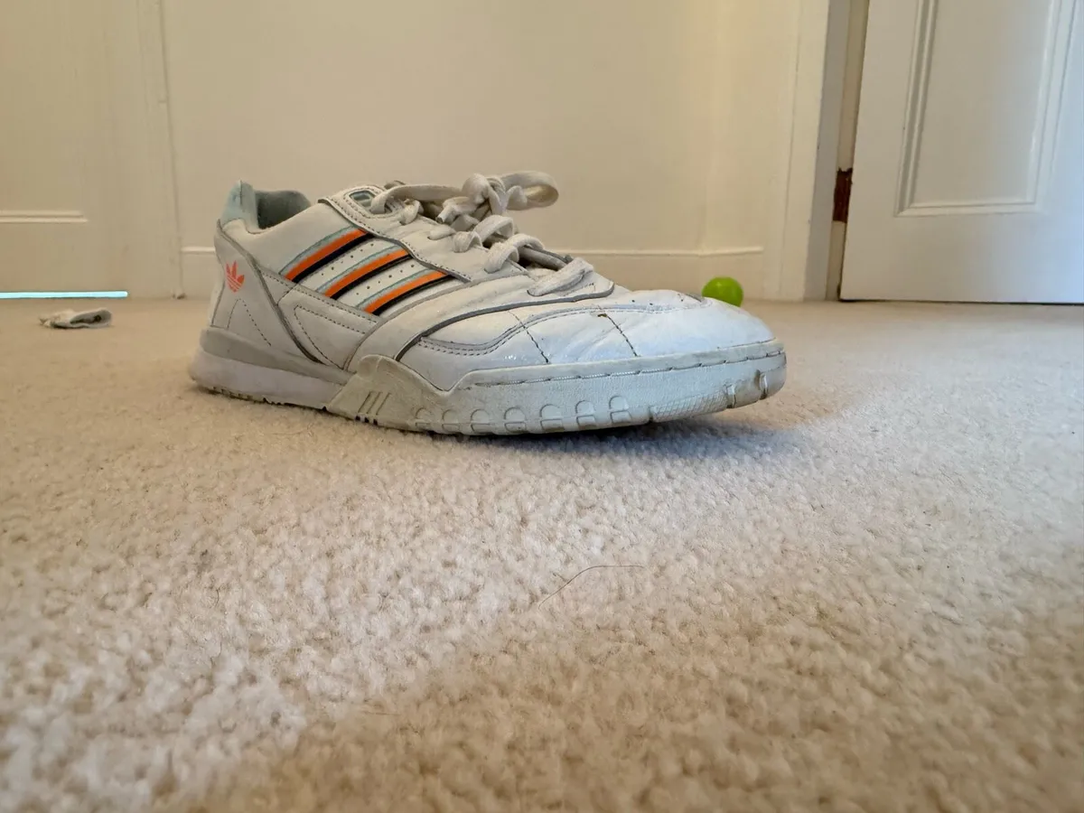 Adidas vintage retro style trainers 8.5 - Image 3