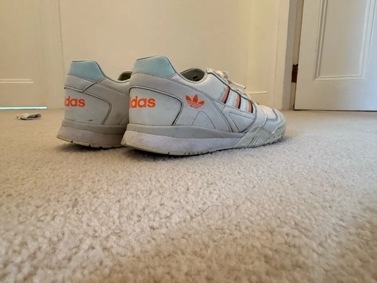 Adidas vintage retro style trainers 8.5 - Image 4