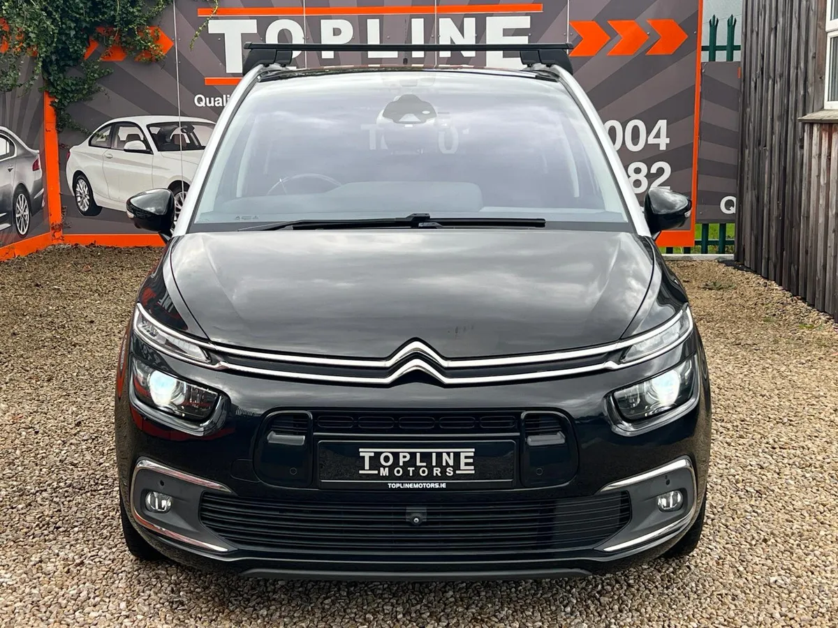 ==7 SEATER//AUTO//NEW NCT//IMMACULATE== - Image 4