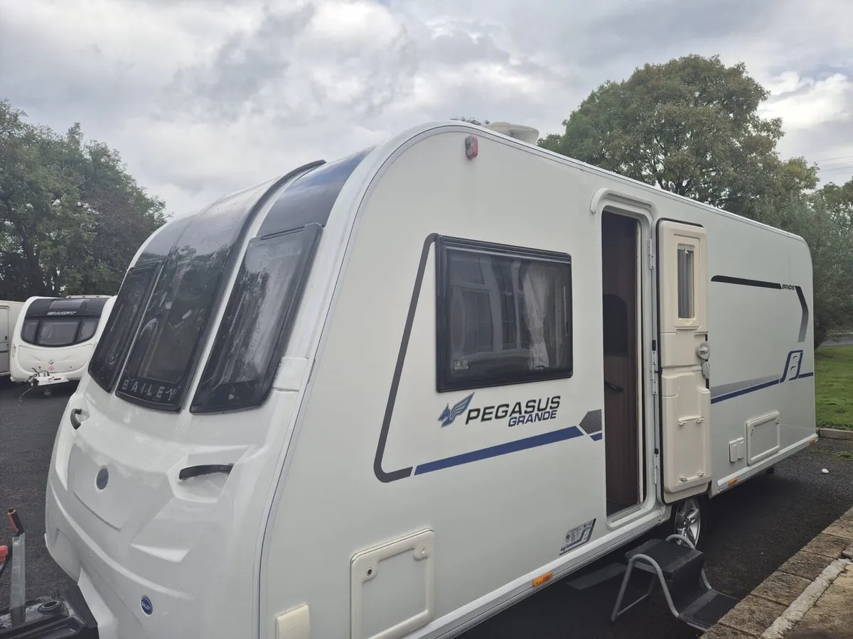 Bailey Pegasus 4 berth 2019 fixed bed - Image 2