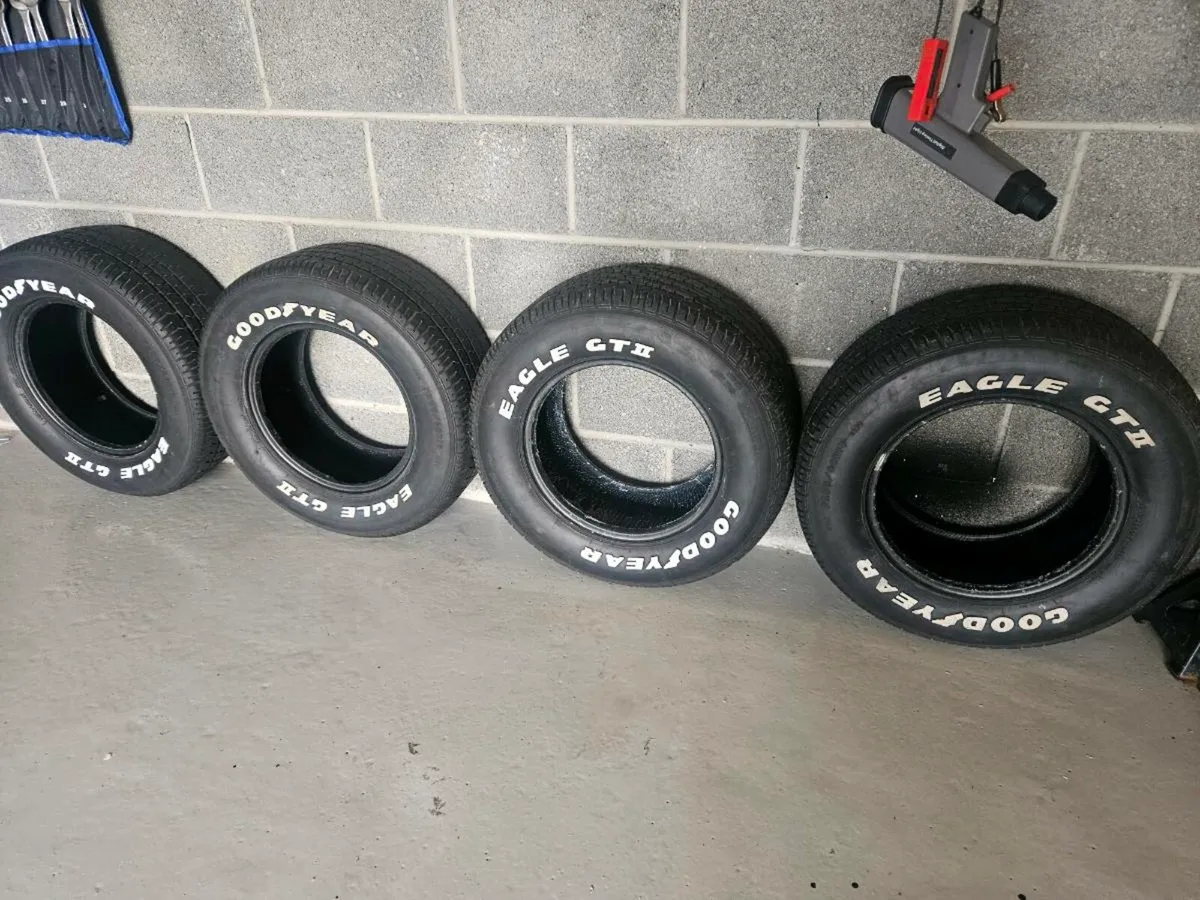 Goodyear Eagle GT . - Image 1
