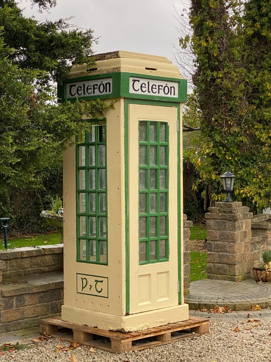 Old Irish phone box - Image 3