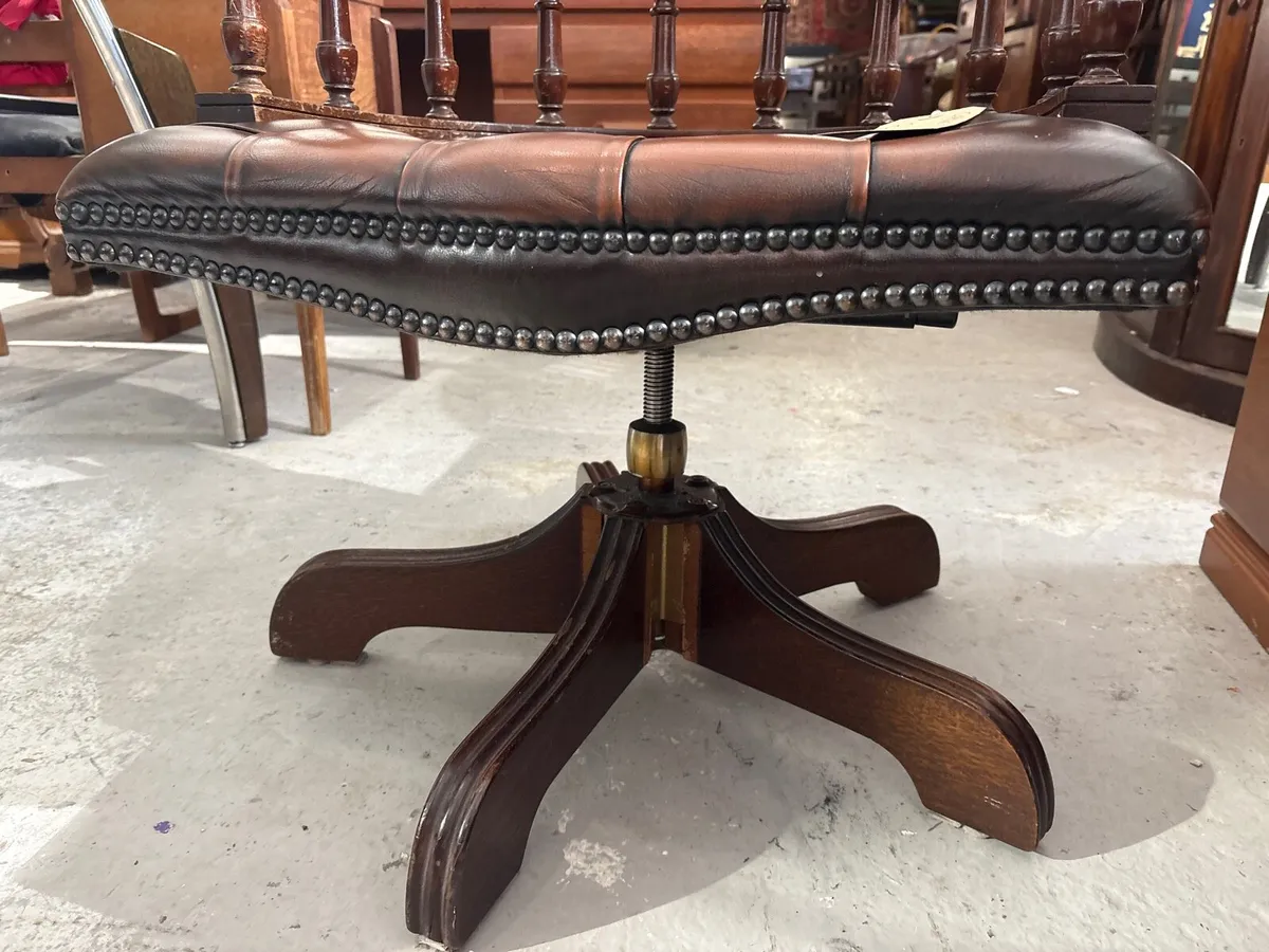 Captains chair - Image 2
