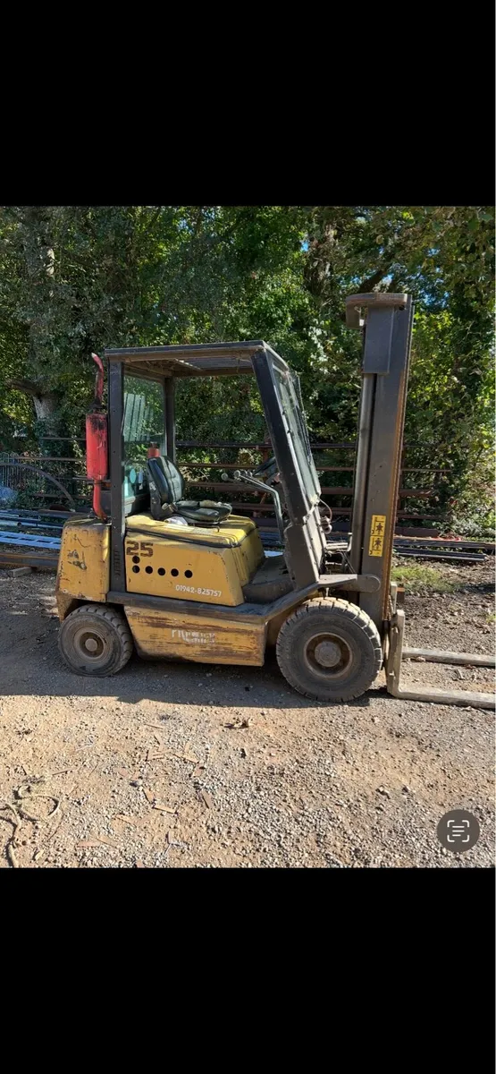 Forklift - Image 3