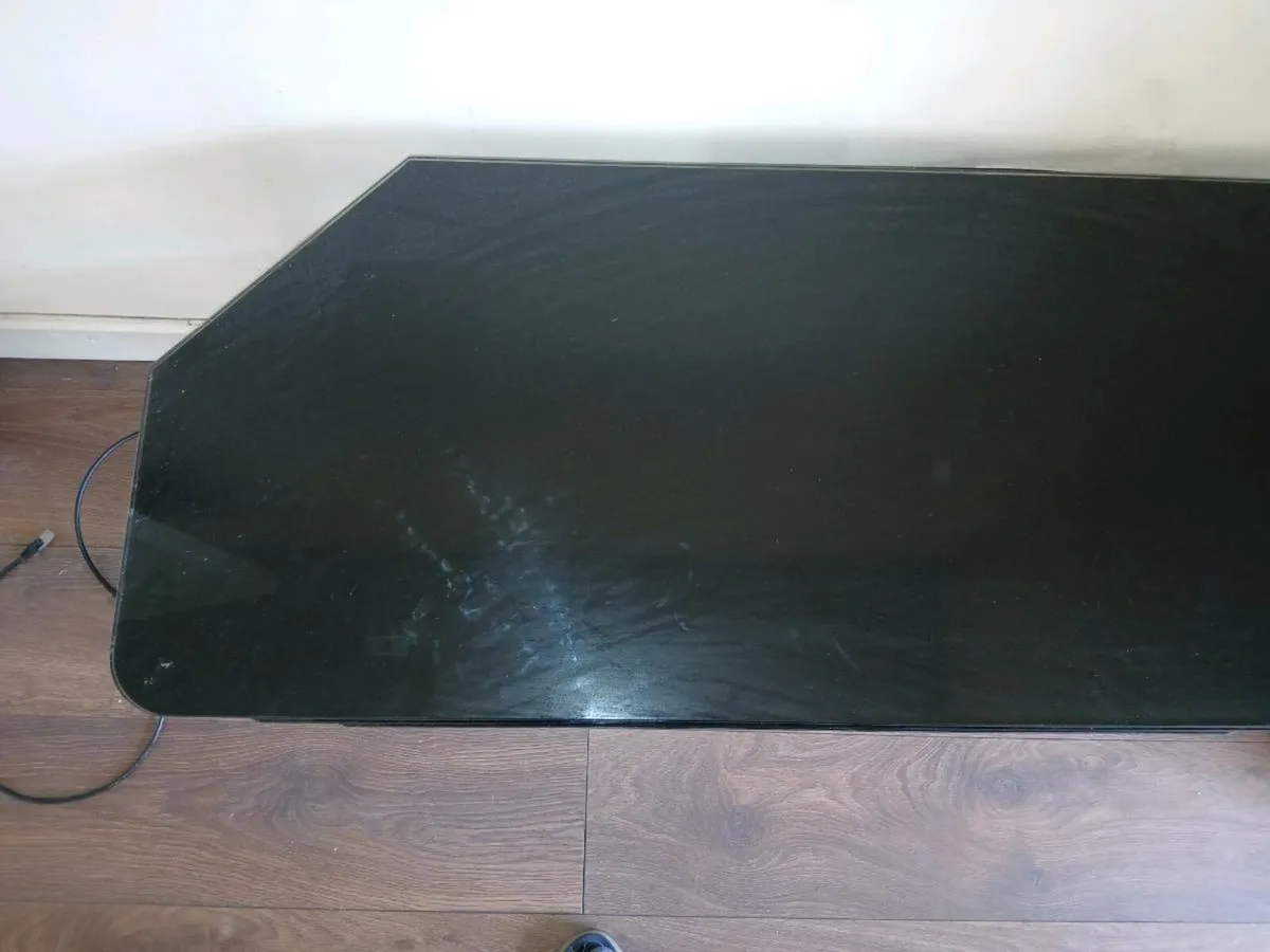Glass 3 tiered tv stand - Image 2