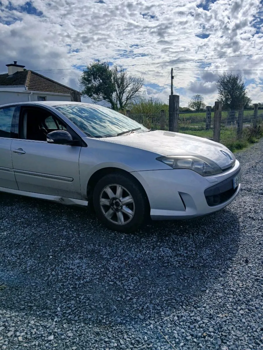 A car - Image 4
