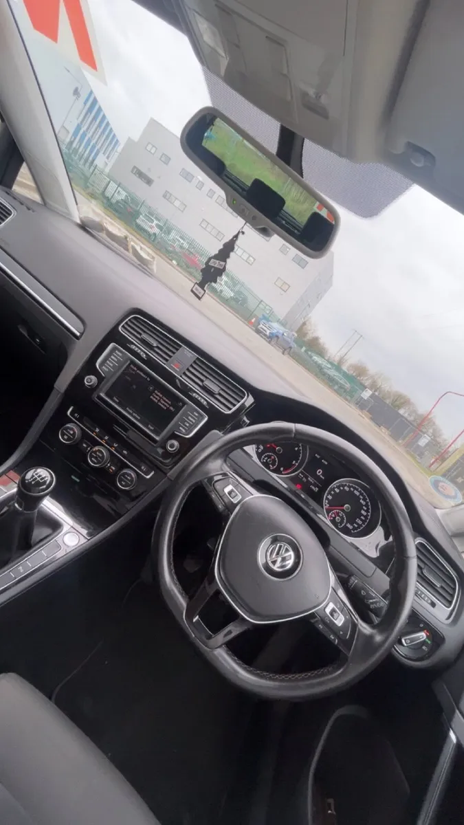 Volkswagen Golf 2016 - Image 3