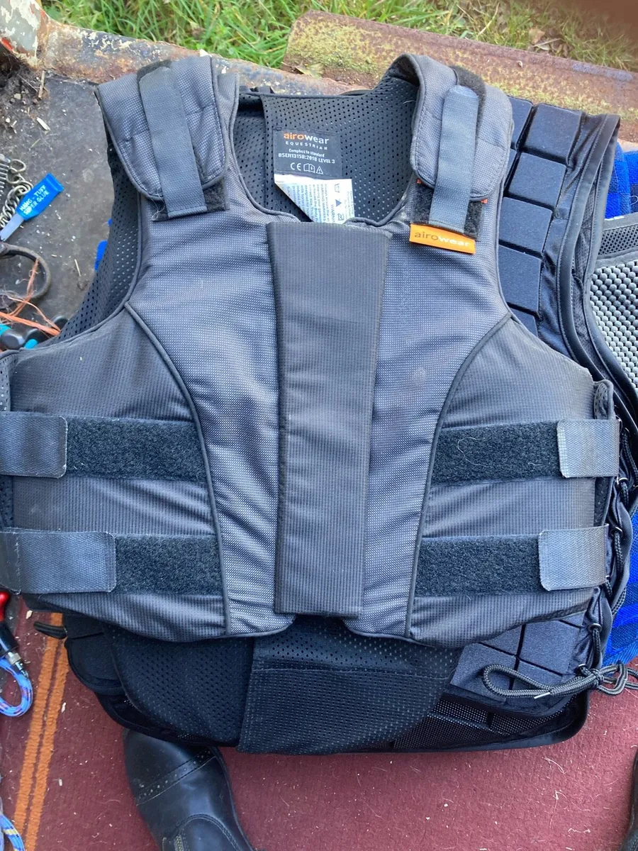 Body protectors - Image 1