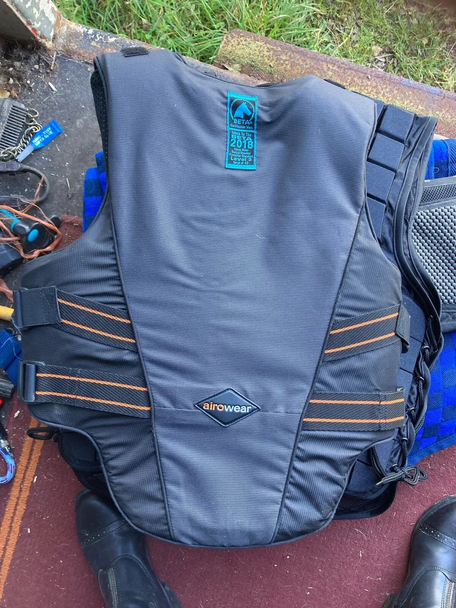 Body protectors - Image 2