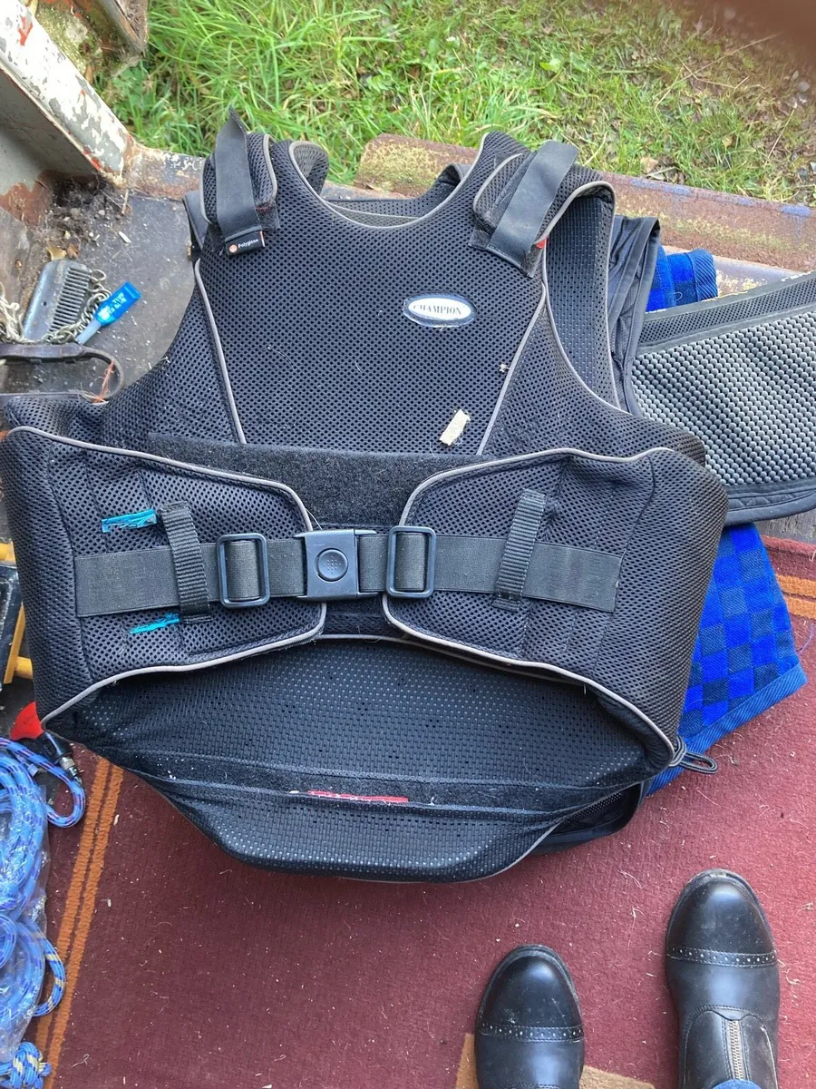 Body protectors - Image 4