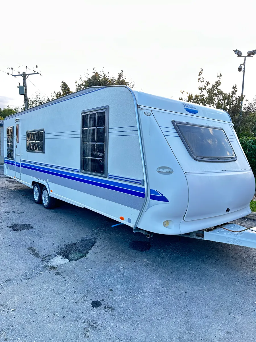 ✨BARGAIN HOBBY 720UKFC 5-6 BERTH✨ - Image 1