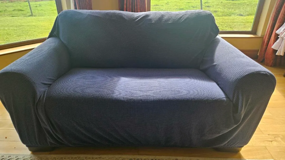 2x navy sofa/couch covers - Image 1