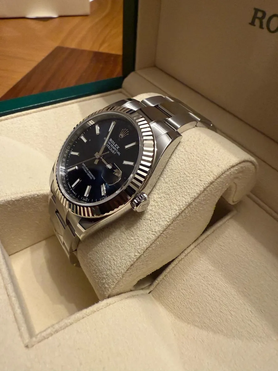 New Rolex date just 41 - Image 3