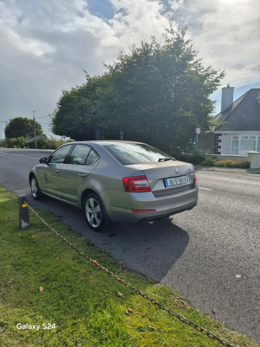 Skoda  Octavia  161 Diesel - Image 4