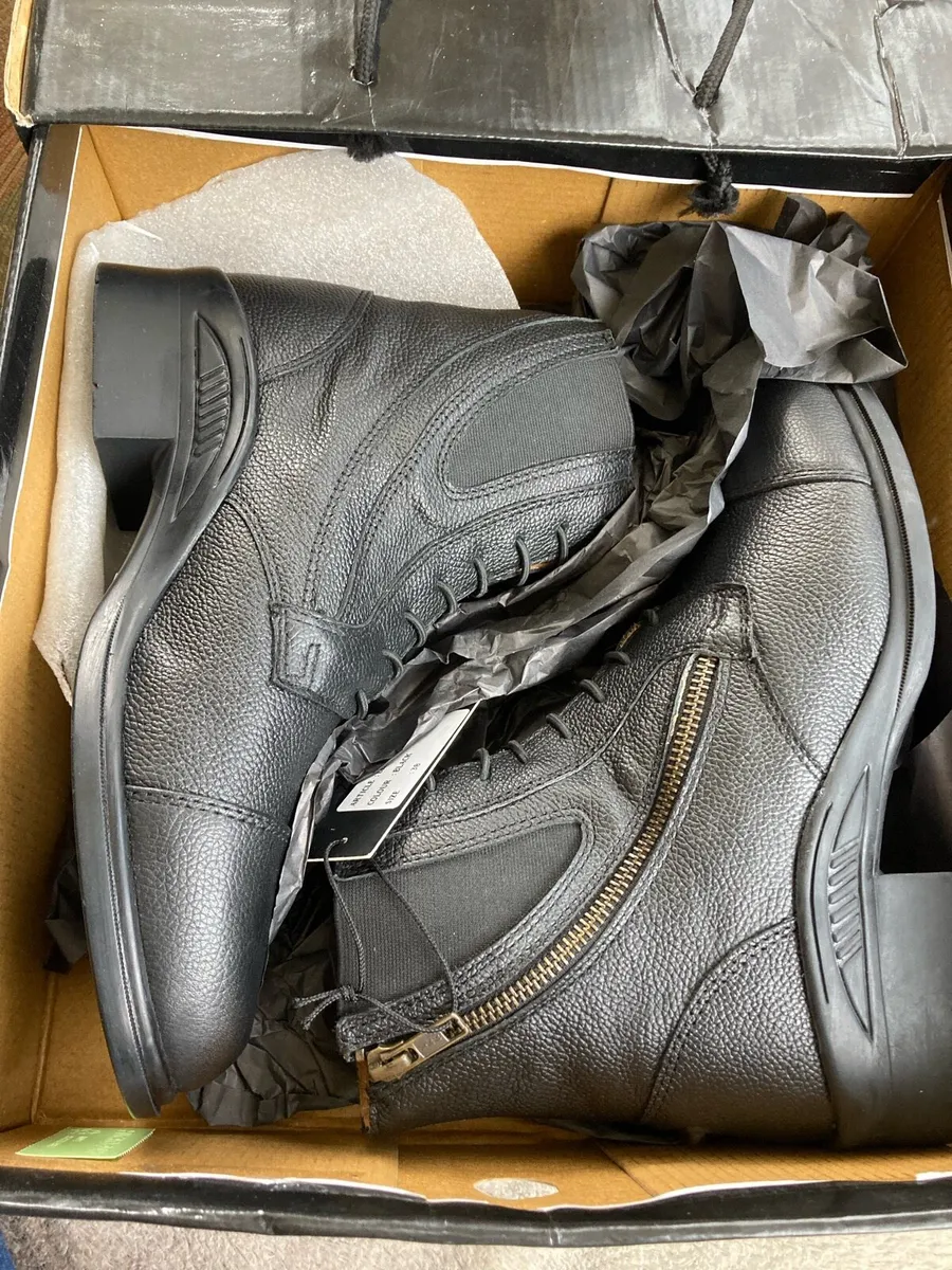 Riding boots - Image 1
