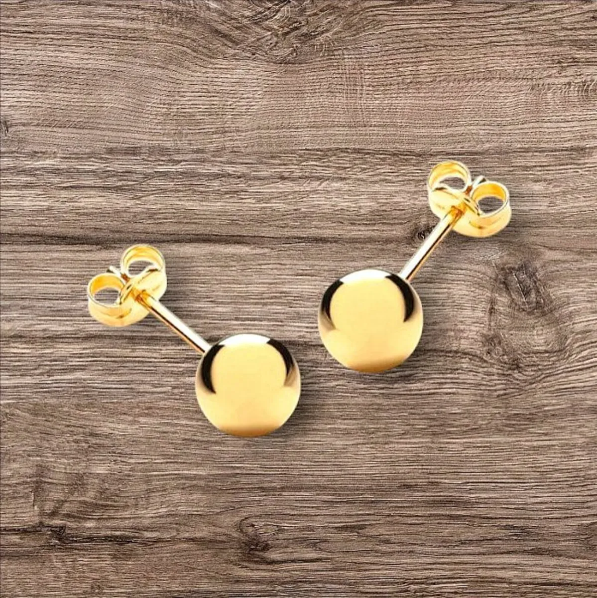 Vintage Unworn 9ct Gold Stud Earrings - Image 2