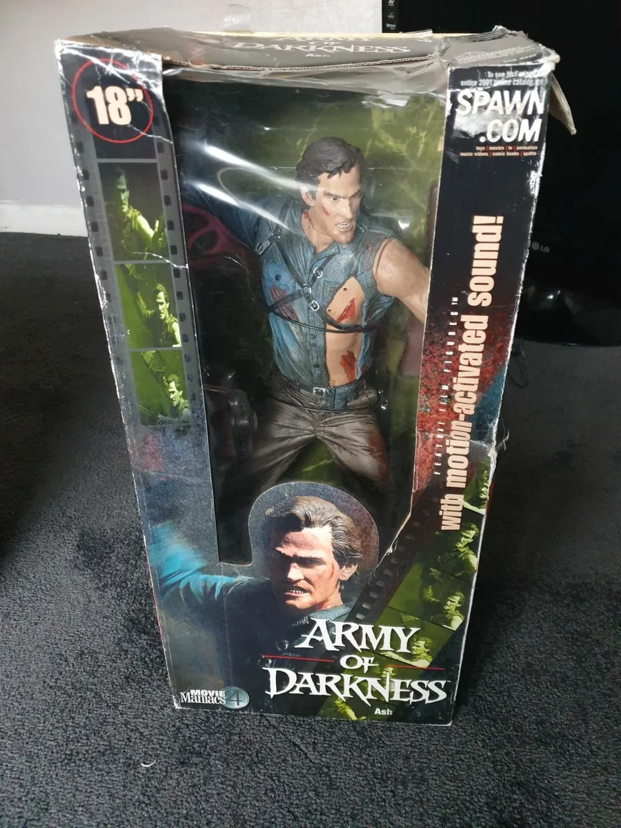 Army of Darkness – Ash 18" McFarlane Movie Maniacs - Image 4