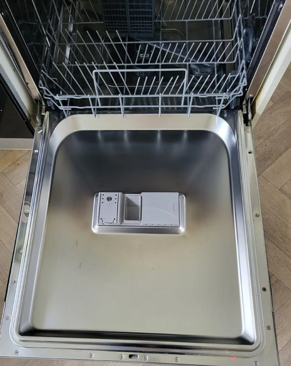 Hoover, Intergrated  Dishwasher  For Sale (swords Area) - Image 1