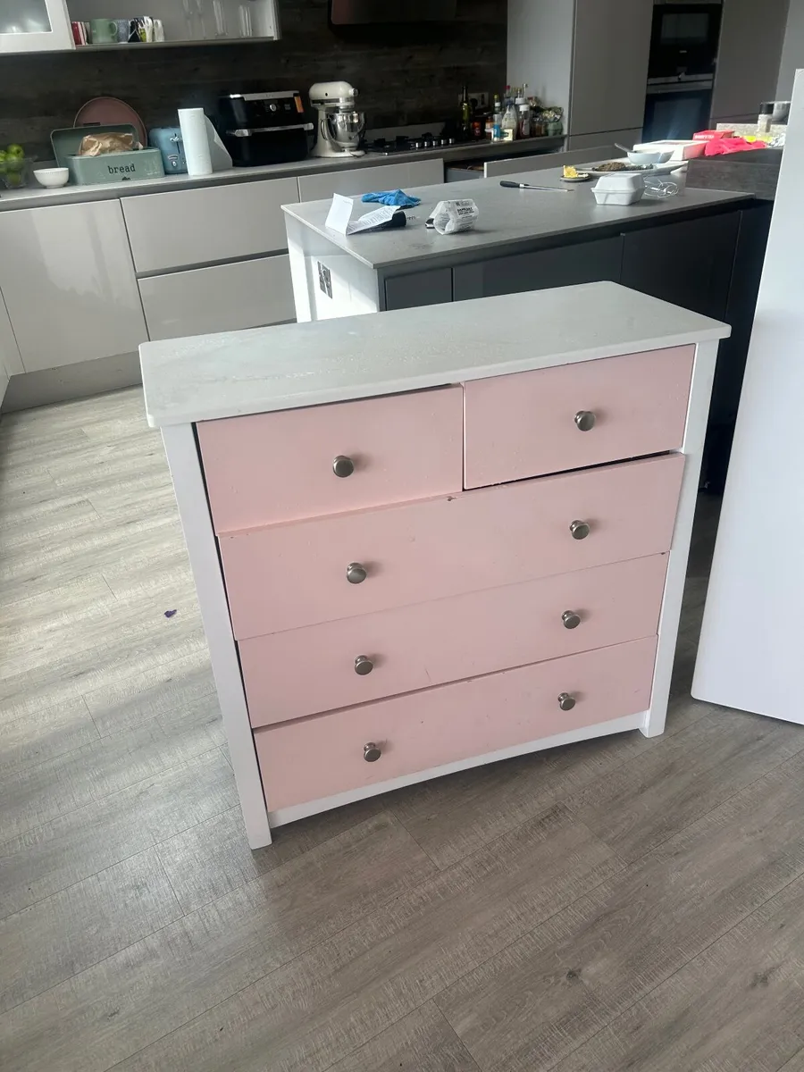 Girls bedroom furniture - Image 4