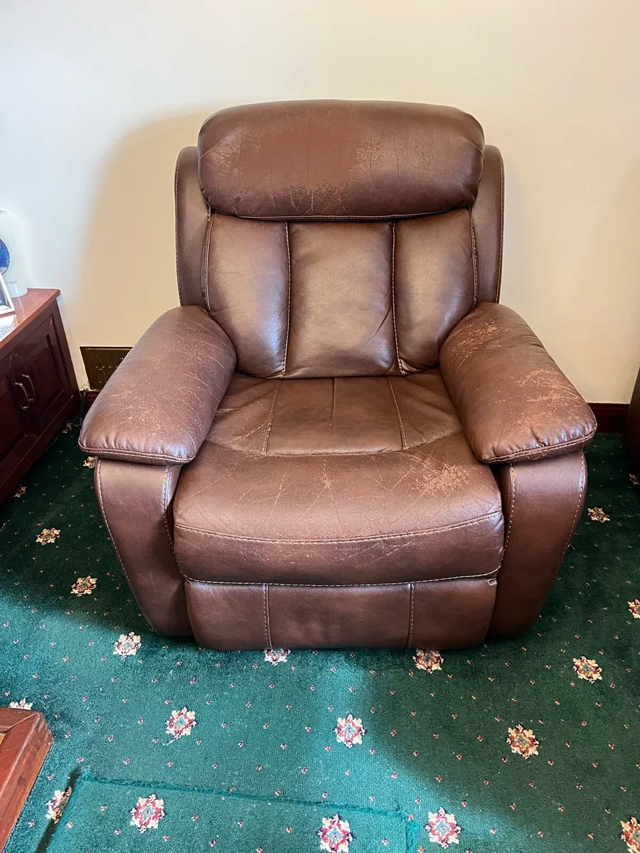 2+1+1 Sofa - Image 2