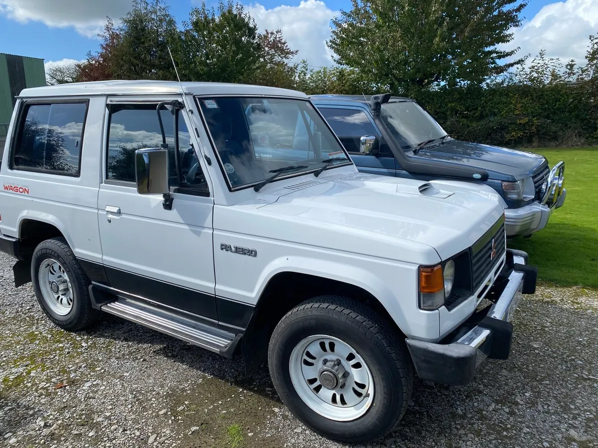 Pajeros - Image 2