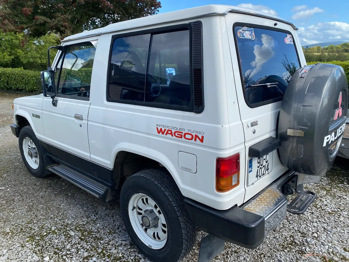 Pajeros - Image 4
