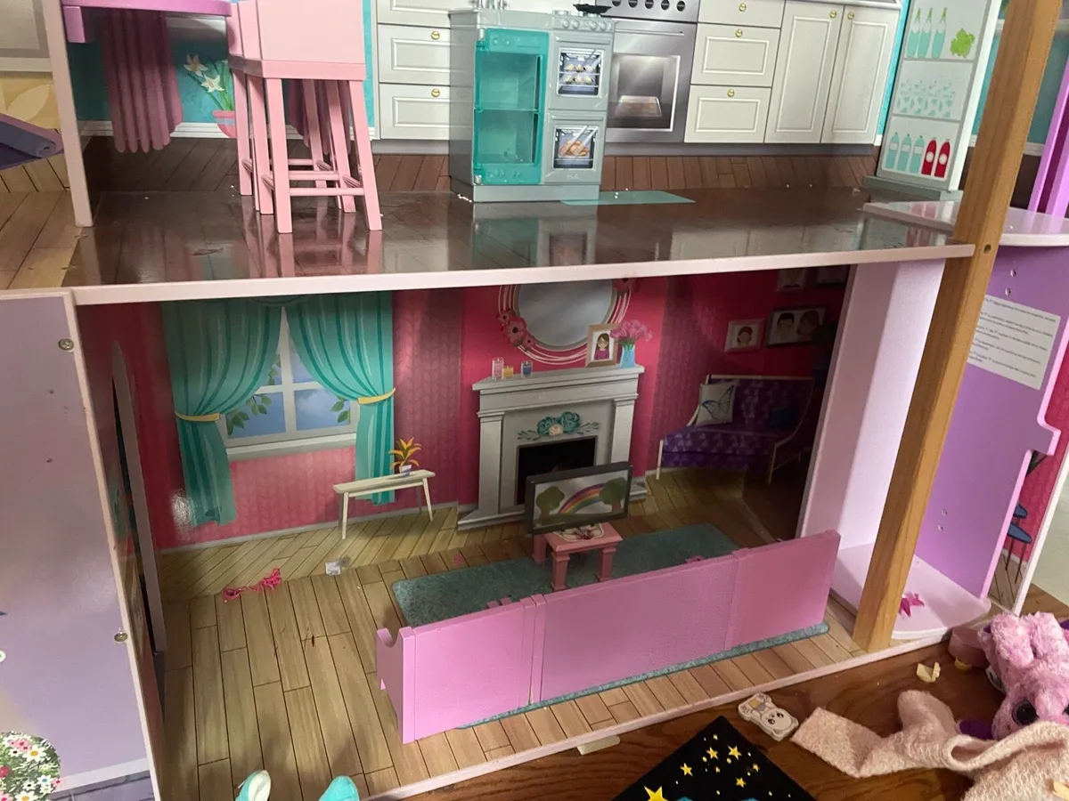 Barbie large doll house-Free to collect tomorrow - Image 2