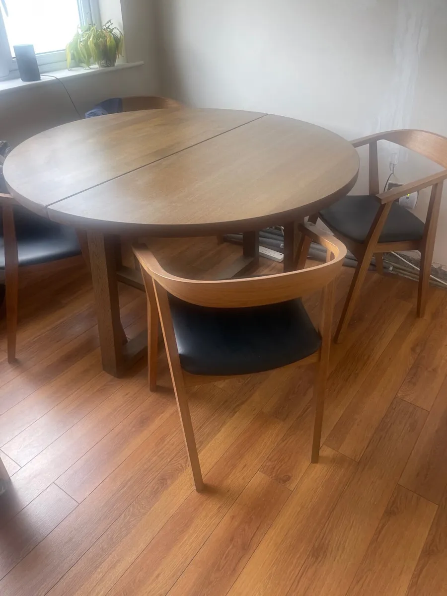 Dining table - Image 4