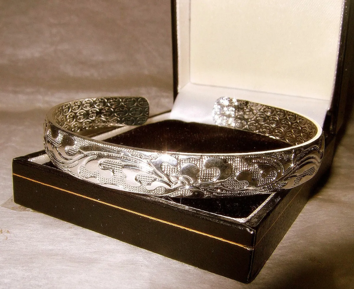 Vintage Hallmarked Silver Bangle - Image 1