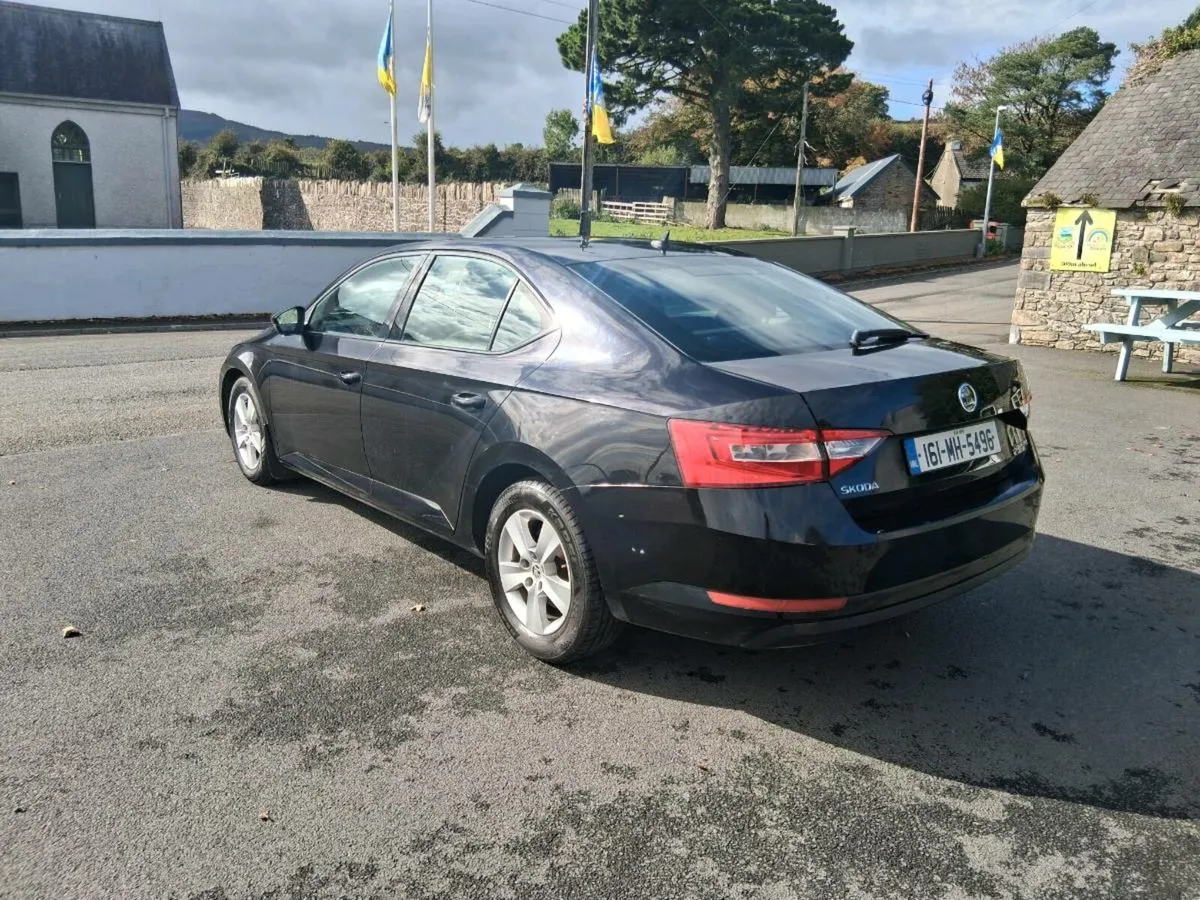 2016 Skoda Superb - Image 2