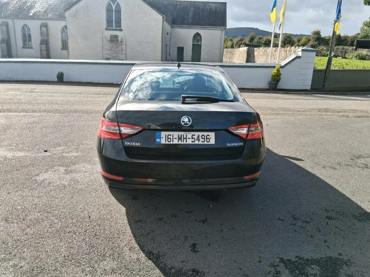 2016 Skoda Superb - Image 3