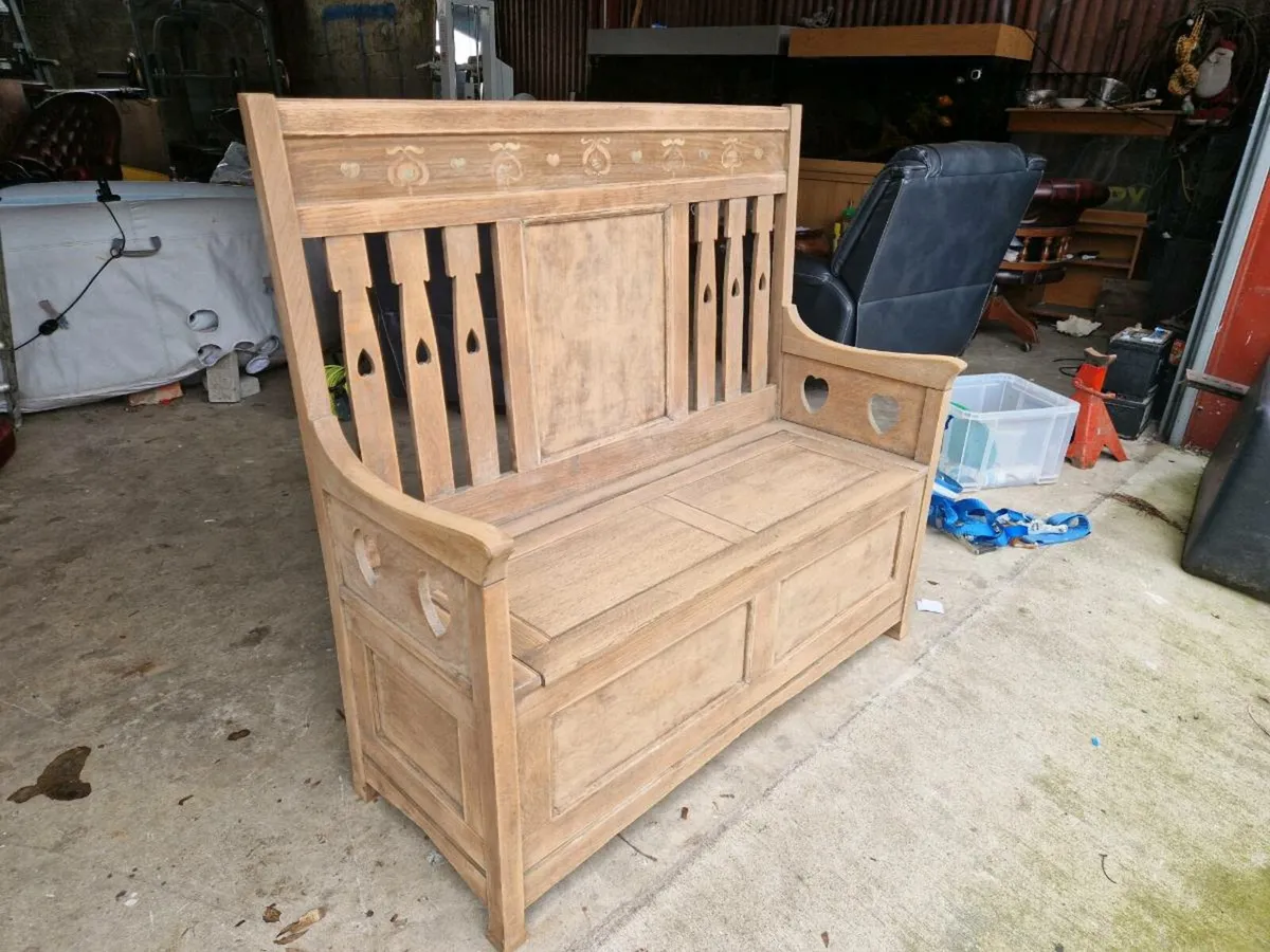 Monks bench oak - Image 1