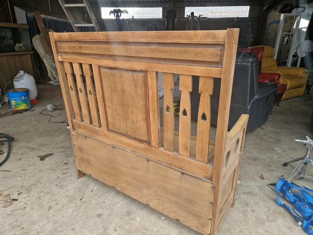 Monks bench oak - Image 3
