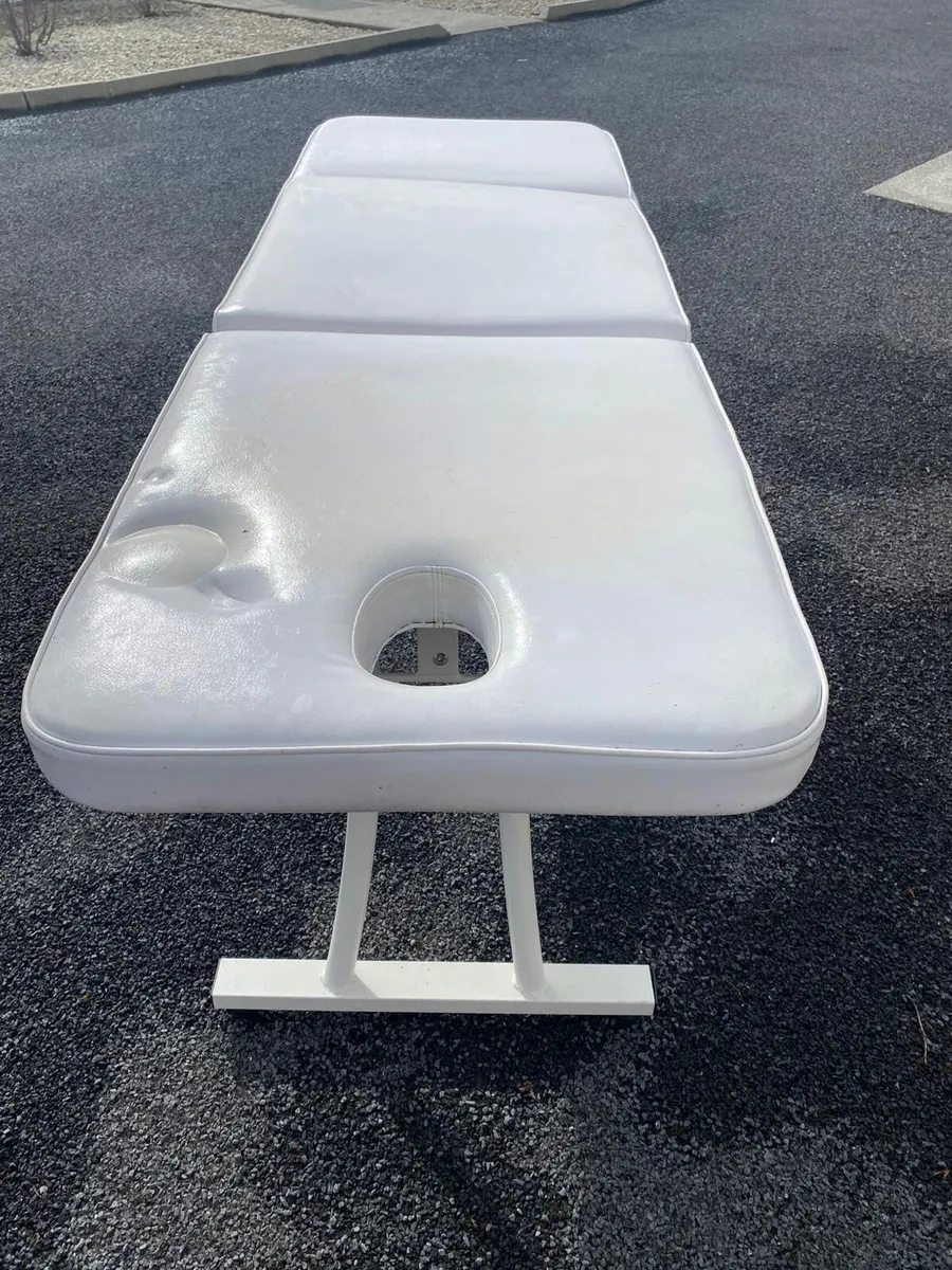 Beauty Bed Free of Charge - Image 3