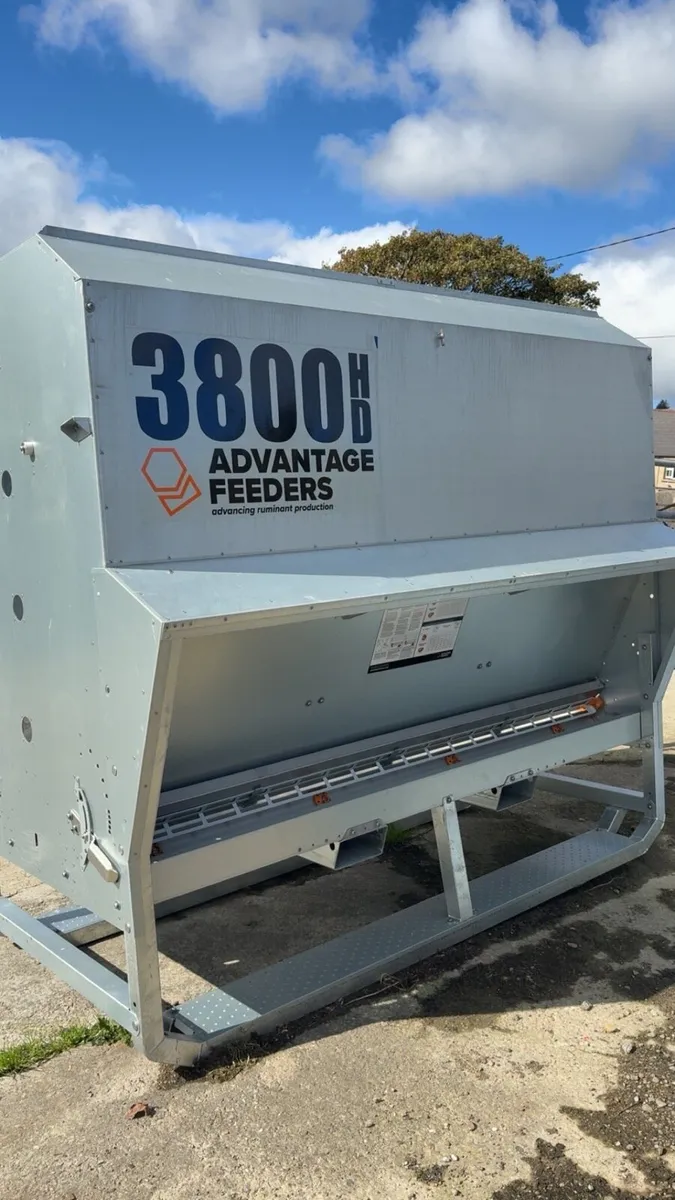 Advantage ab lib feeder - Image 2