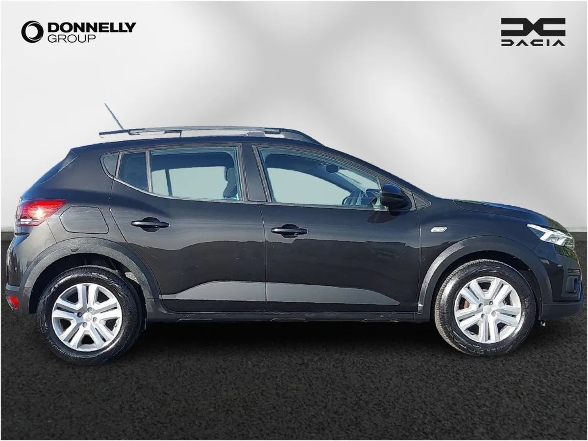 Dacia Sandero Stepway Hatchback Expression - Image 3