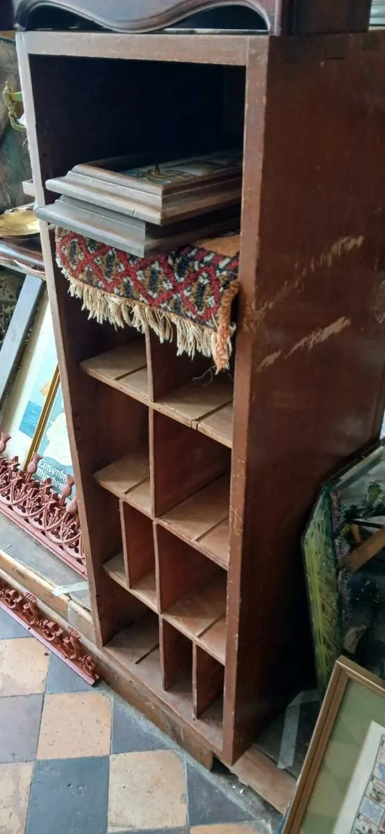 Bintahe Pigeon hole cabinet - Image 1