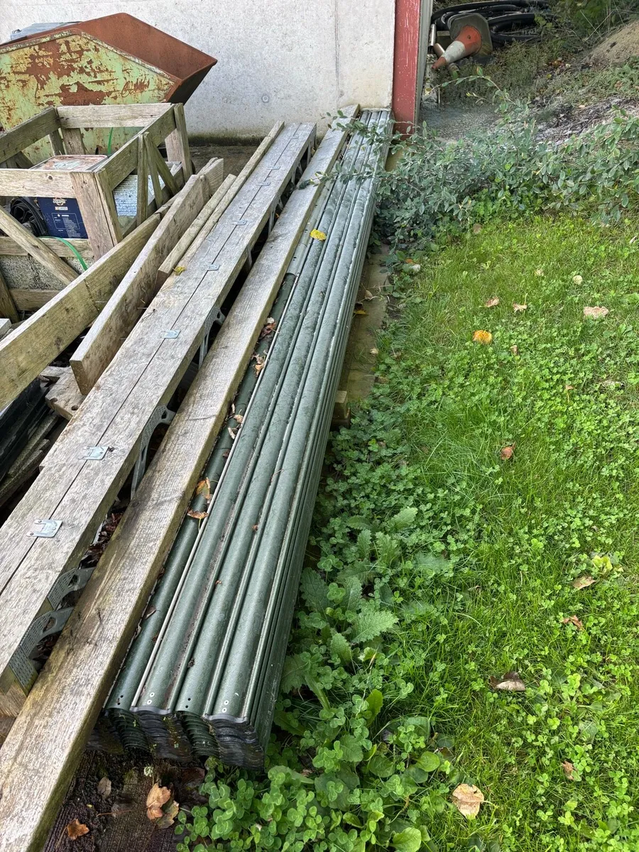 Shed garage door - Image 1