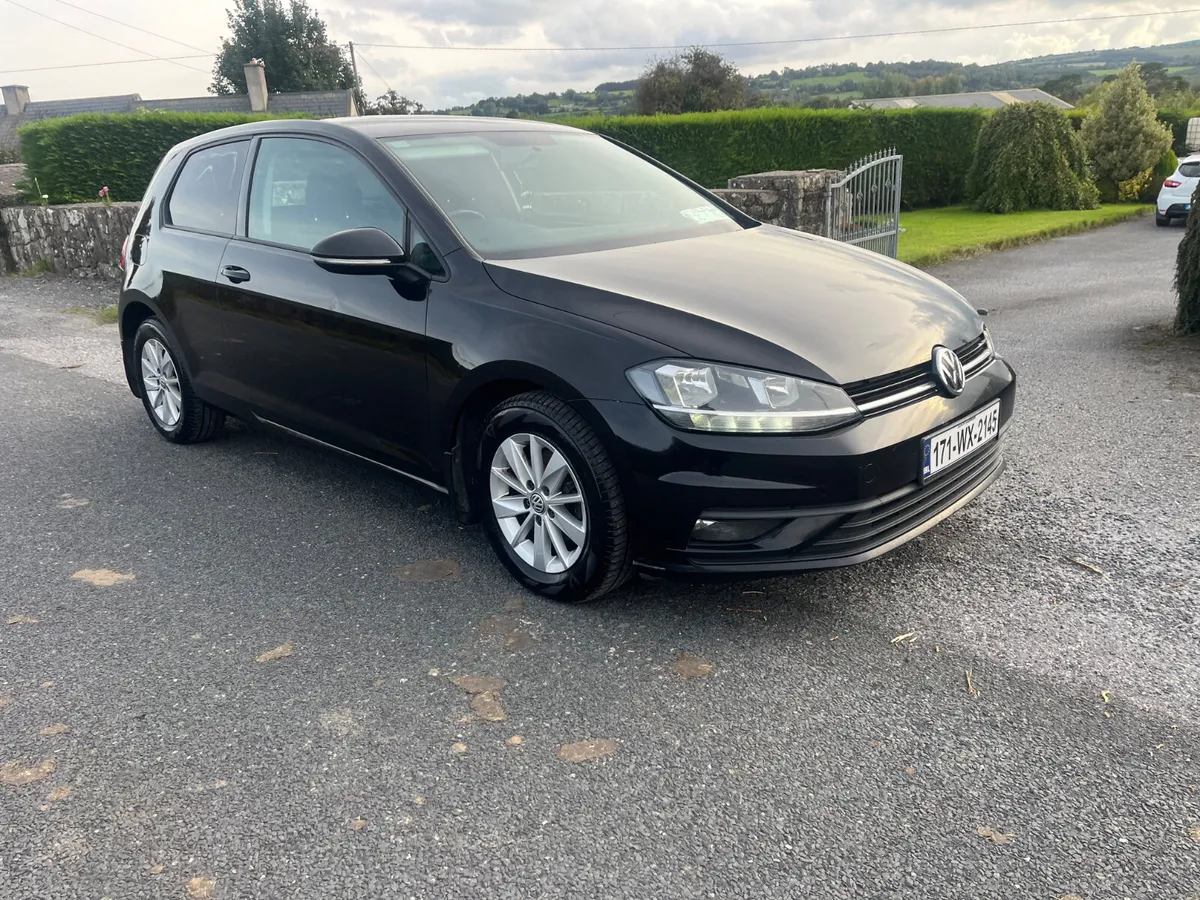Volkswagen Golf 2017 van - Image 1