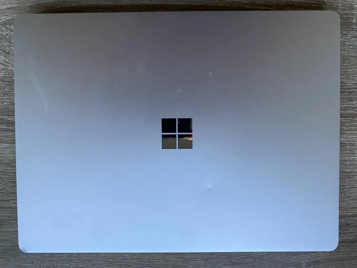 Microsoft Surface Go Laptop 12.4" i5|128GB|8GB - Image 2