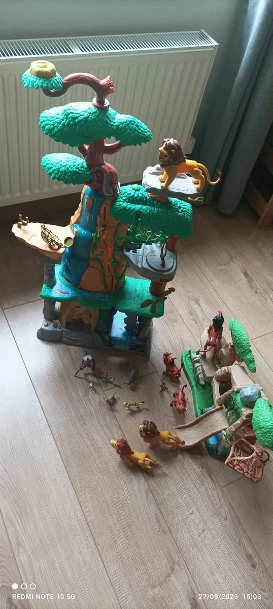 Lion king toys - Image 2