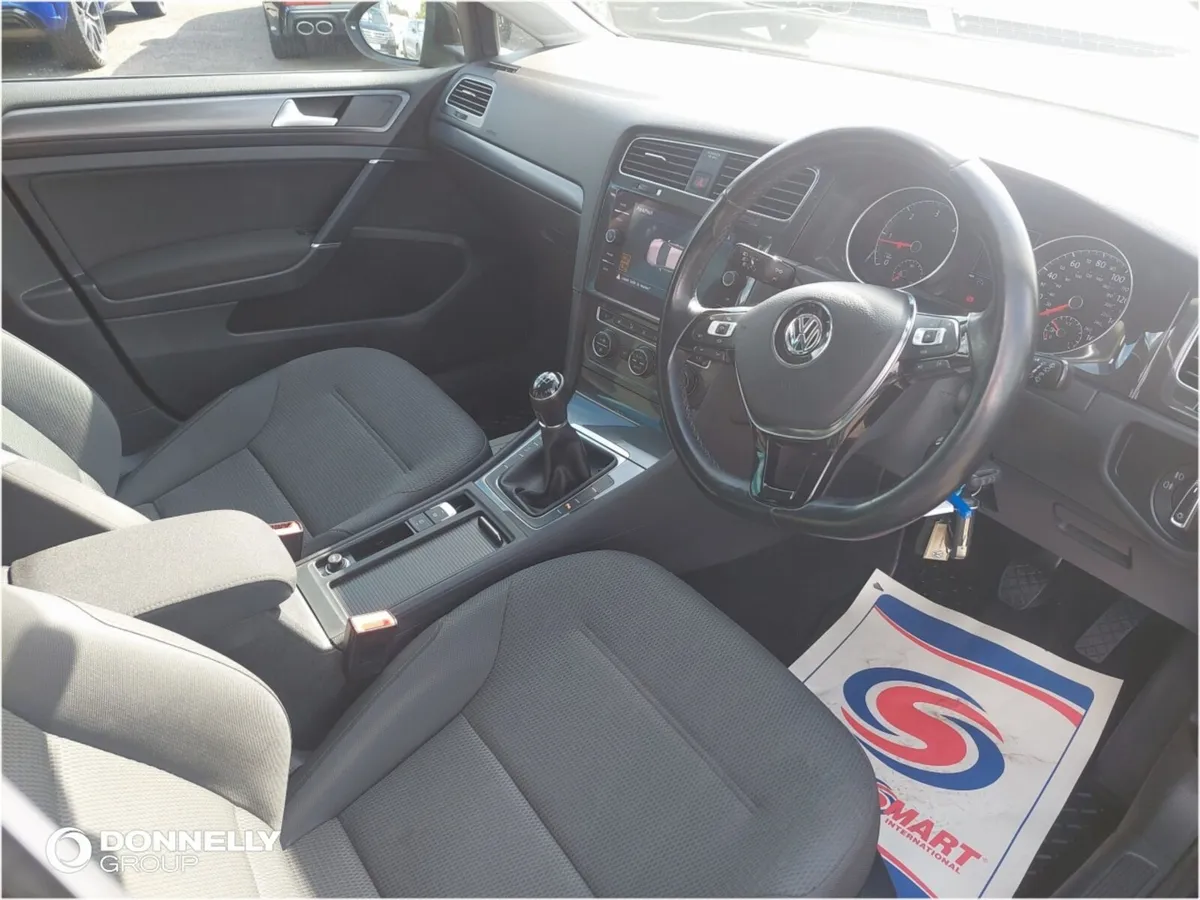 Volkswagen Golf Diesel Hatchback Match Edition - Image 2