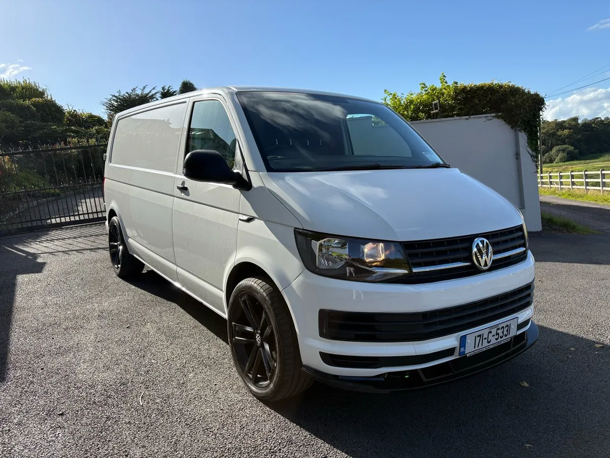 2017 Volkswagen Transporter 2.0 150bhp LWB - Image 4