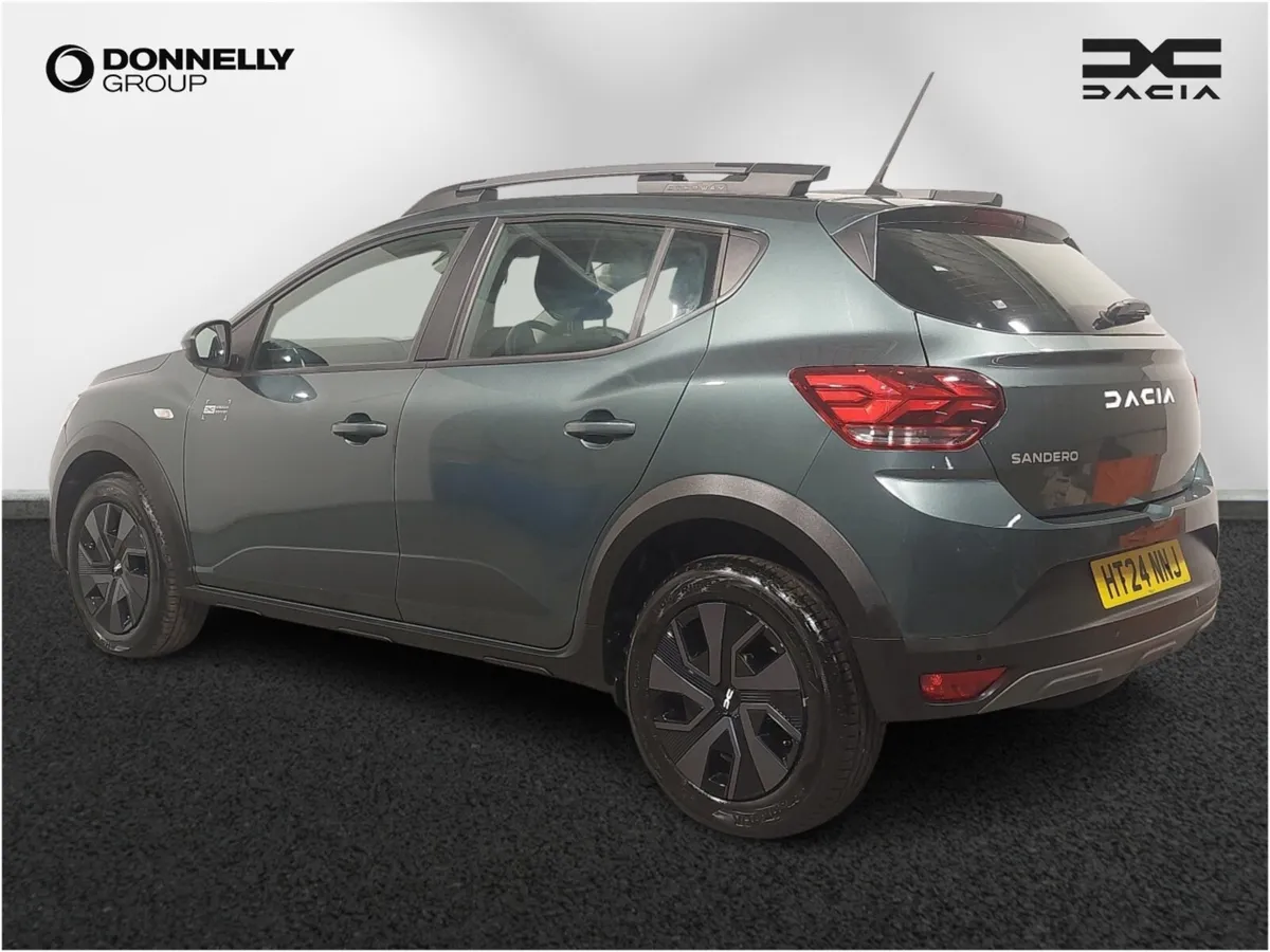 Dacia Sandero Stepway Hatchback Expression - Image 2